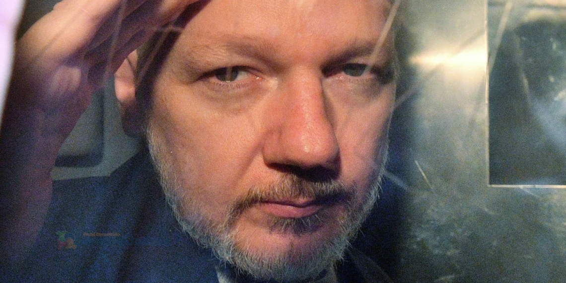 Tribunal britânico rejeita o pedido dos EUA de extraditar Julian Assange