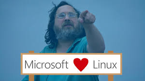 Richard Stallman critica a Microsoft e pede liberação do código fonte do Windows
