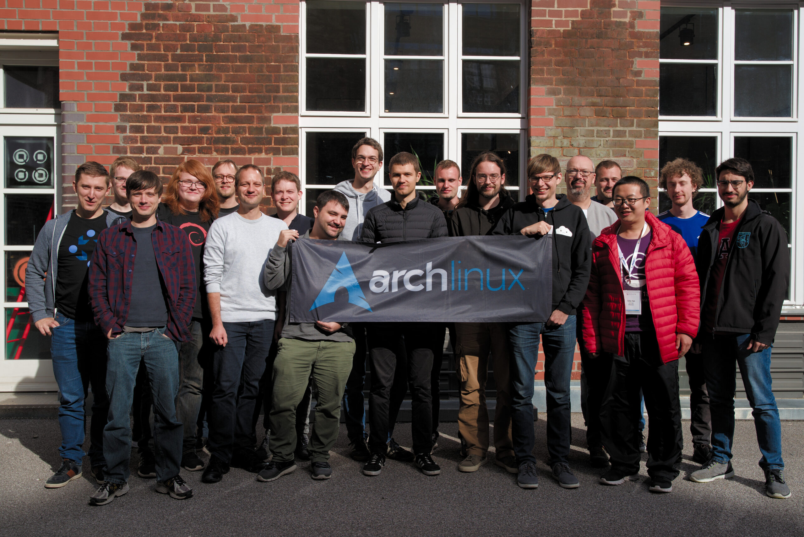Arch Linux realiza primeira conferência interna