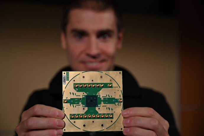 Qubits "quentes" da Intel podem levar a computadores quânticos mais avançados