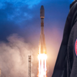 OneWeb, concorrente da SpaceX, prepara satélites de internet para lançamento