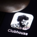 usuarios-do-ios-agora-contam-com-legendas-ao-vivo-no-clubhouse