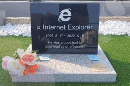 depois-de-ser-encerrado-pela-microsoft-um-coreano-construiu-uma-lapide-do-internet-explorer