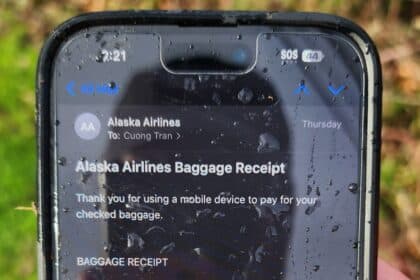 iphone-sobrevive-a-queda-de-voo-da-alaska-airlines