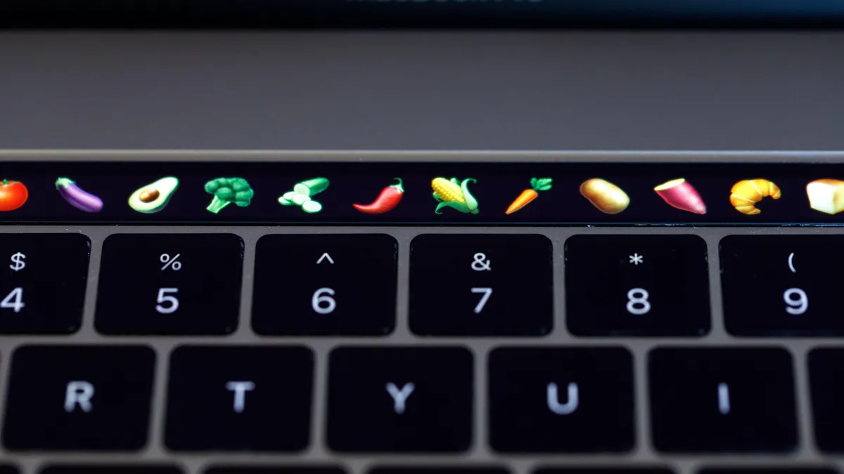 3C1811Vl macbook pro touch bar