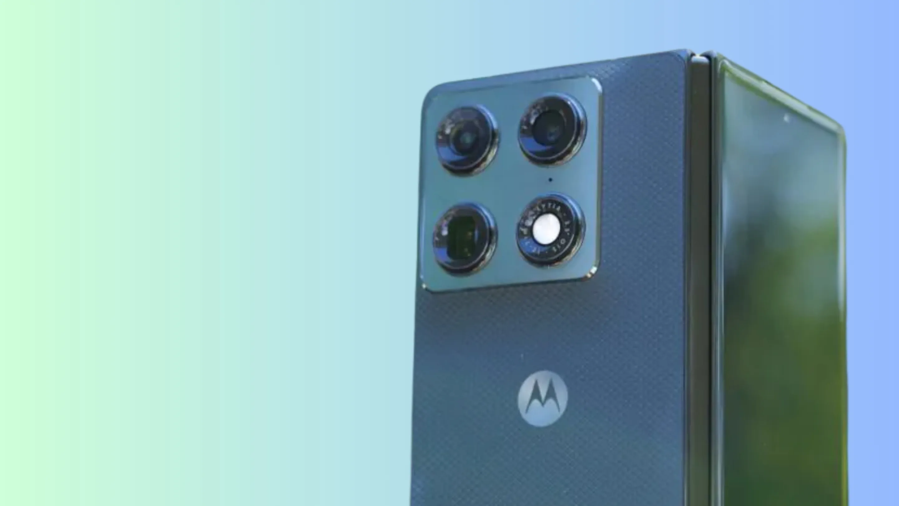 dobravel motorola teaser iphone duo 2